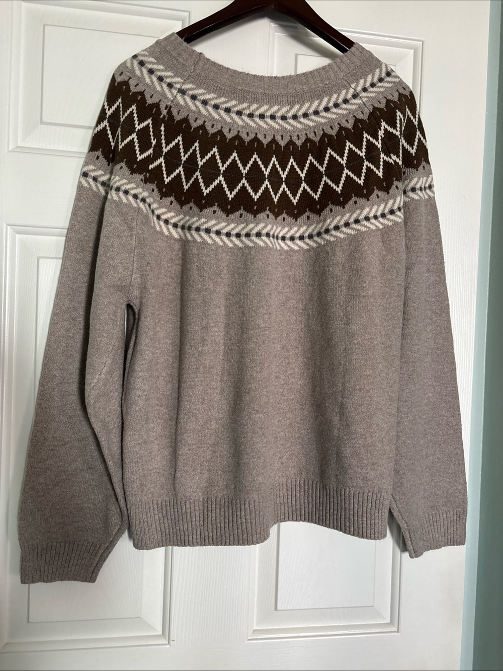 Weatherproof Women's V-Neck Fair Isle Sweater - Taupe, Brown & Cream